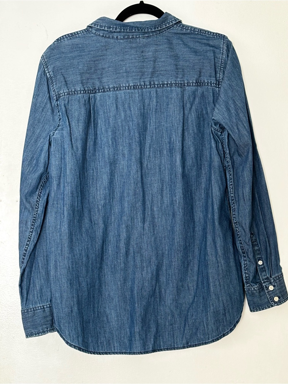 Talbots Denim Button Front Shirt Sapphire Rinse Size Large - Picture 3 of 5